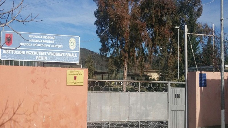 Prej ditësh në grevë, zbardhen kërkesat e të dënuarve në burgun e Peqinit