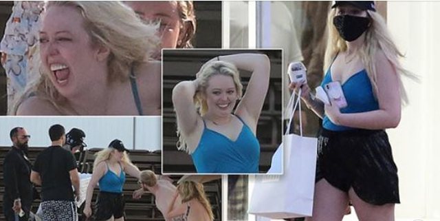 E rrethuar nga disa djem, dalin pamjet nga ditëlindja e “shfrenuar” e vajzës së Trump