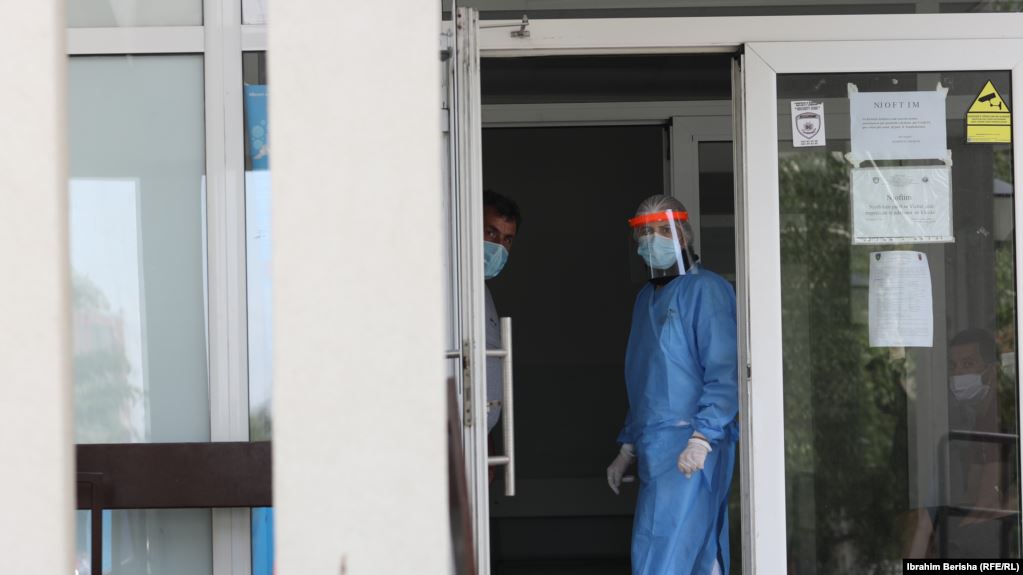 Kosovë/ 2 të vdekur dhe 41 raste të reja me Covid-19 në 24 orët e fundit