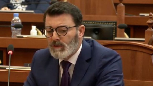 Deputeti Hyseni: Ja kush janë 3 qëllimet e Metës që na rikthen ligjet në kuvend