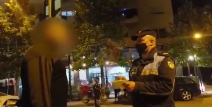 Policia vazhdon me gjobat, 810 masa për qytetarët pa maska (VIDEO)