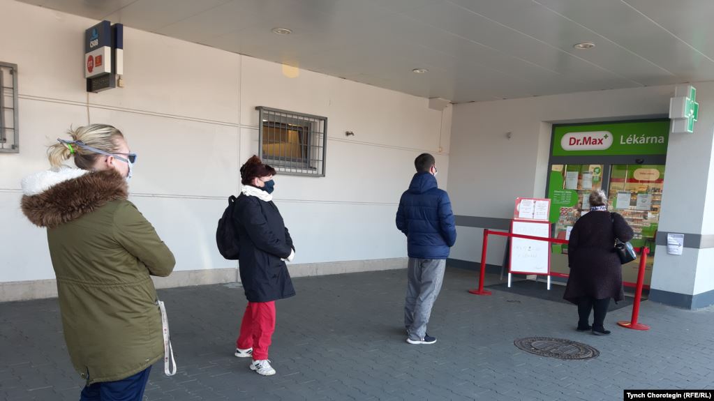 Për të tretën ditë radhazi/ Çekia, shifër rekord rastesh me Covid-19