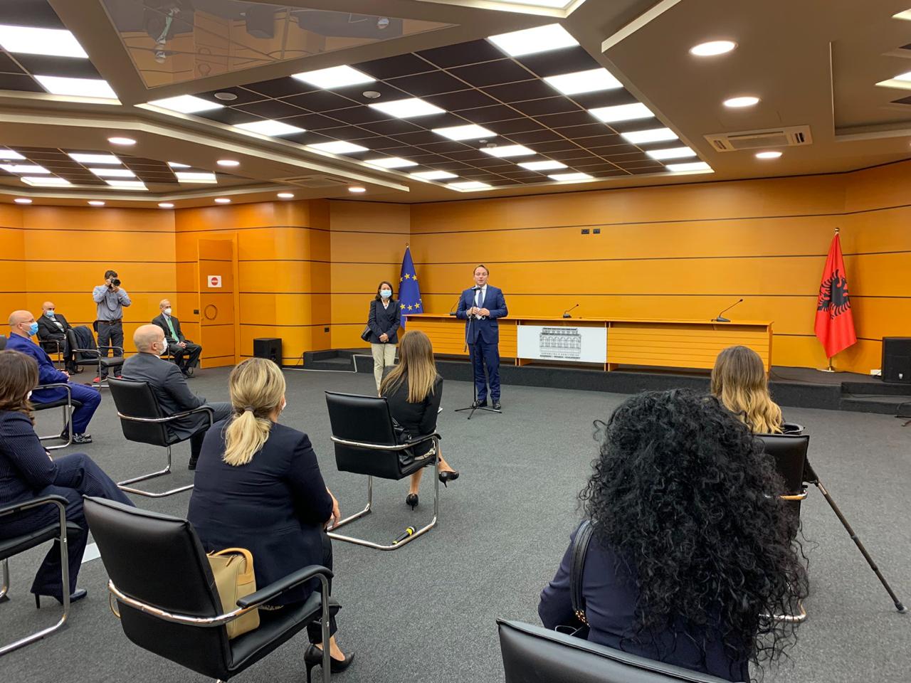 Shefja e ONM: Të ndalen sulmet e padrejta ndaj Vetingut