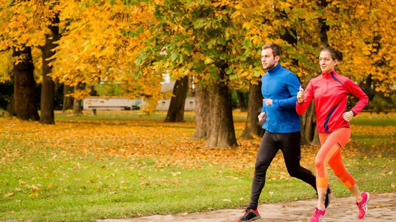 Katër arsye përse është e vështirë të humbisni në peshë gjatë vjeshtës