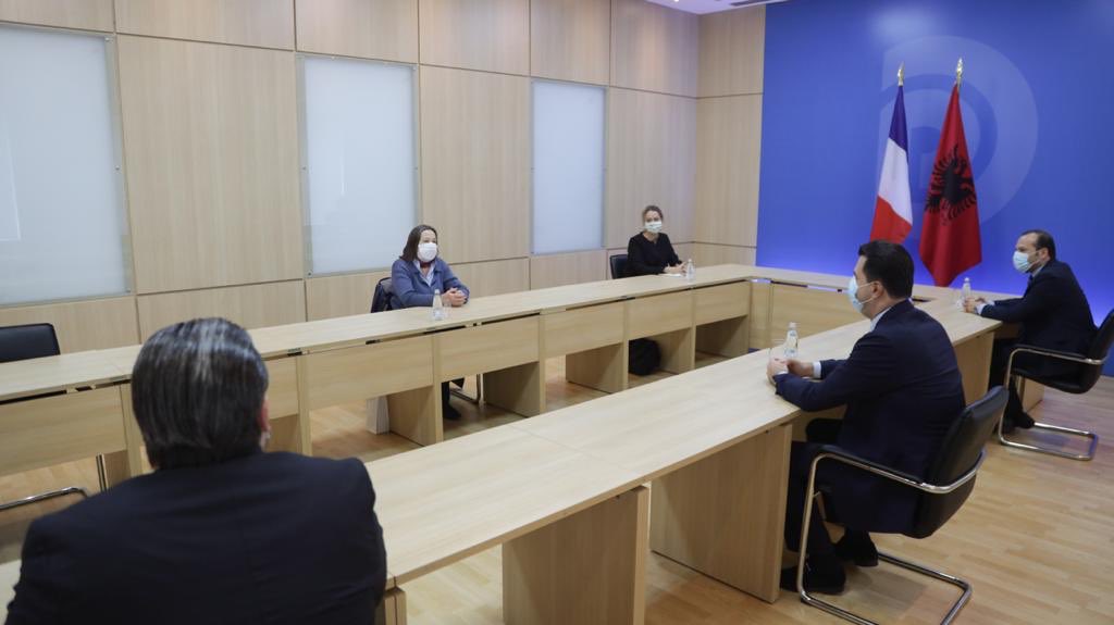 Basha takon ambasadoren franceze: Angazhohemi maksimalisht për përafrimin europian të Shqipërisë