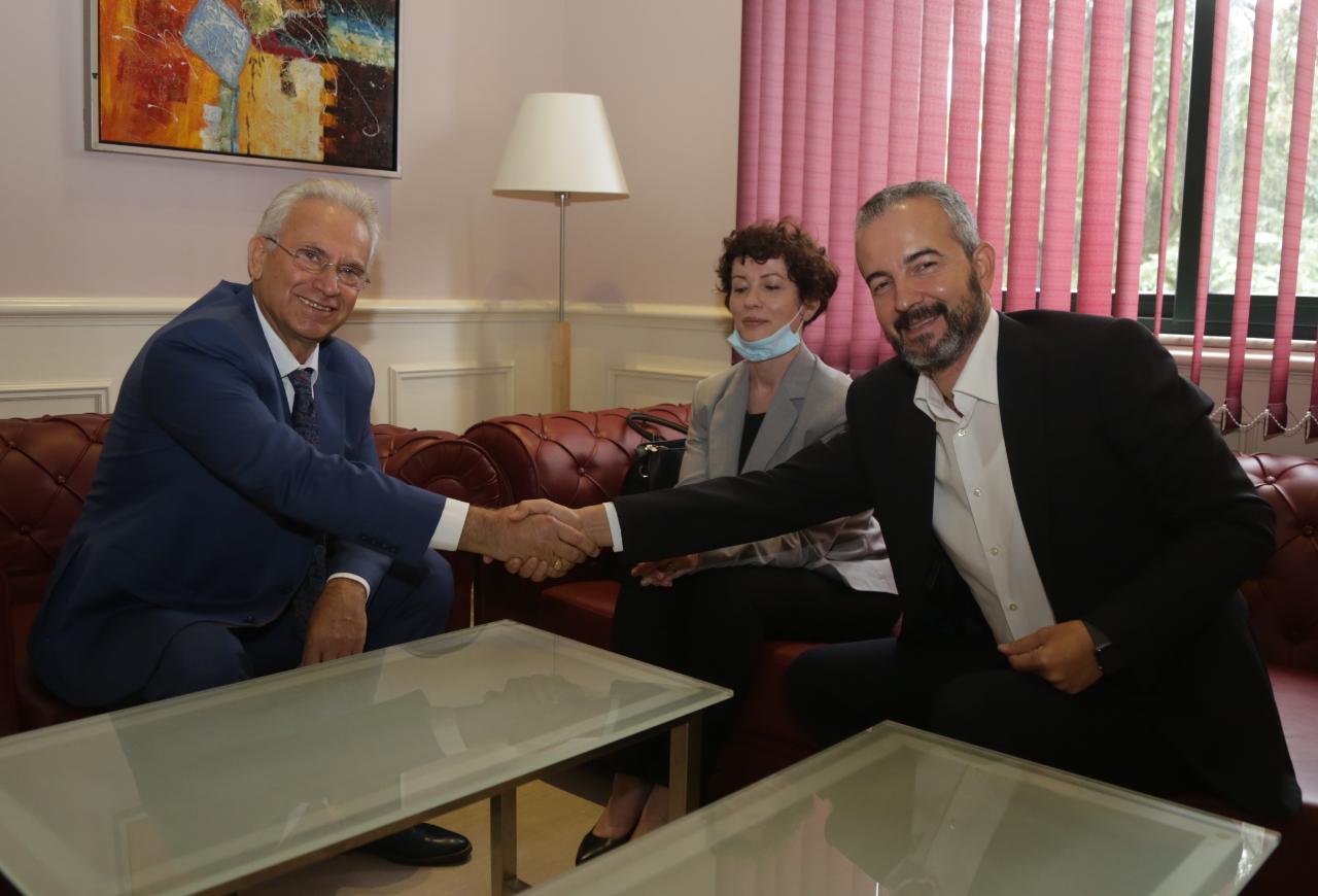 Ilirjan Celibashi kthehet në krye të administrimit të zgjedhjeve, Zguri i dorëzon stafetën