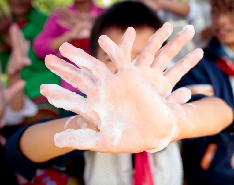 Covid në Shkolla/ 17 mësues dhe 7 nxënës të infektuar me koronavirus