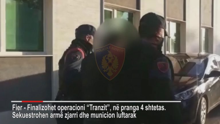 Transportonin emigrantë të paligjshëm, arrestohen 4 të rinj, sekuestrohen një automatik dhe fishekë