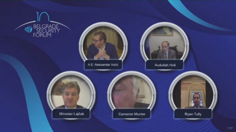 Vuçiç irritohet me Hotin, debate të ashpra në Forumin e Sigurisë