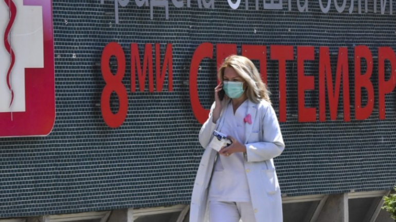 Maqedoni e Veriut, 6 viktima dhe 535 raste të reja me Covid-19