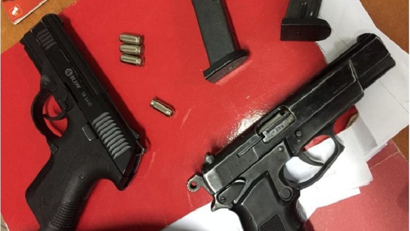 EMRI/ Me kokainë dhe dy pistoleta në makinë, arrestohet 30-vjeçari