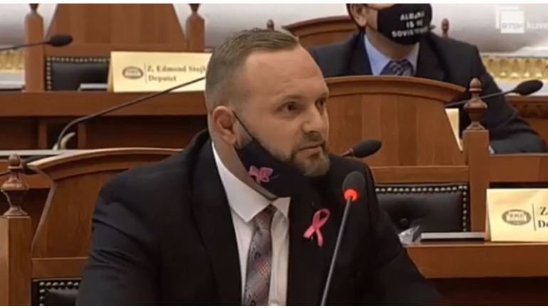 “Emigrantët sirianë rrezik serioz në Durrës”/ Deputeti: Po na grabisin, MB të bëjë diçka