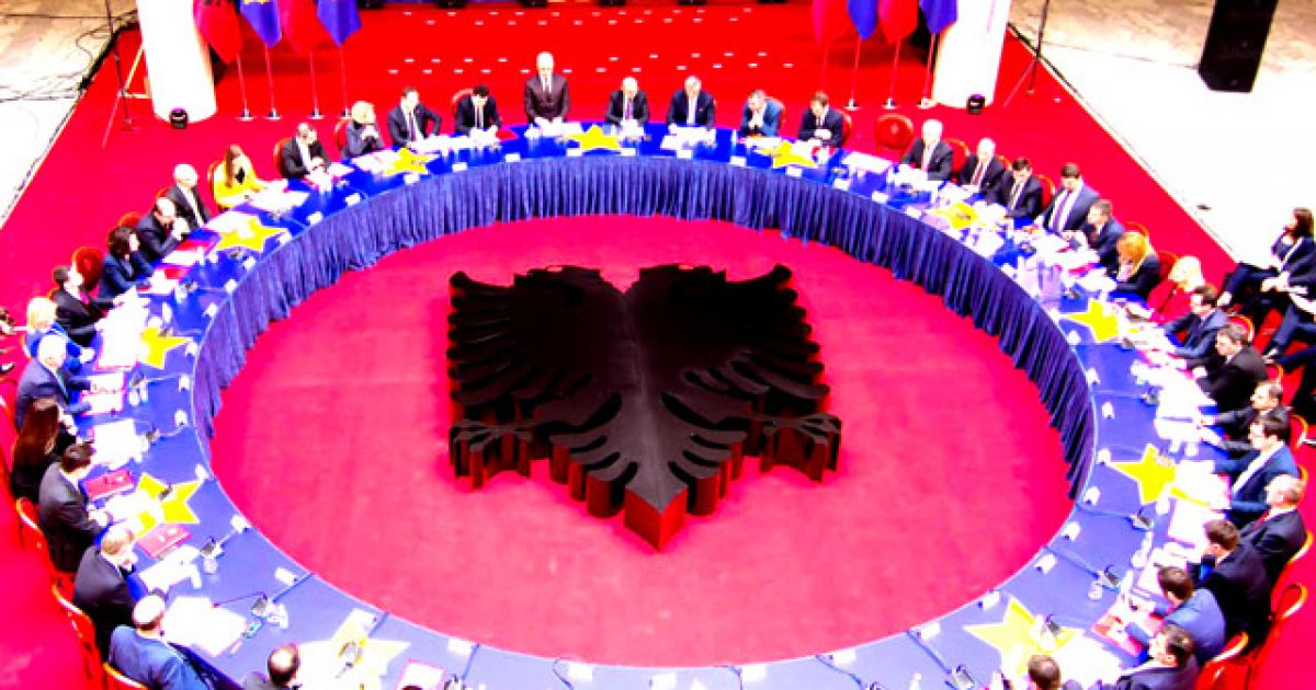 Zbardhet axhenda e mbledhjes mes Shqipërisë dhe Kosovës