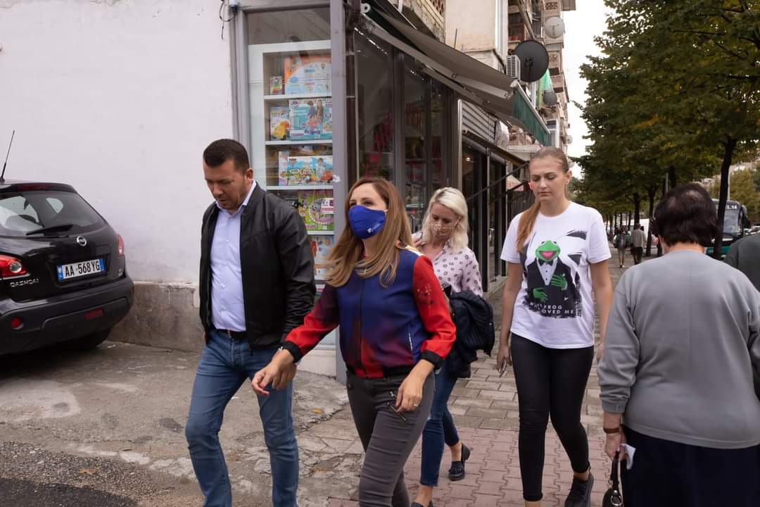 Jorida Tabaku me bizneset në Njësinë 3: Plani i PD, shpëtimi i vetëm për biznesin dhe ekonominë