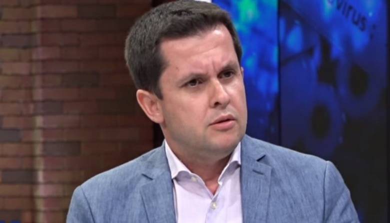 A është e vërtetë që mund të përhapësh virusin vetëm në 7 ditët e para? Si përgjigjet epidemiologu Ilir Alimehmeti