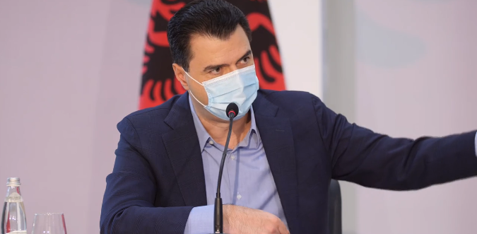 Basha: T’u rimbursohen urgjentisht ilaçet, mijëra pacientëve me COVID-19 që kurohen në shtëpi