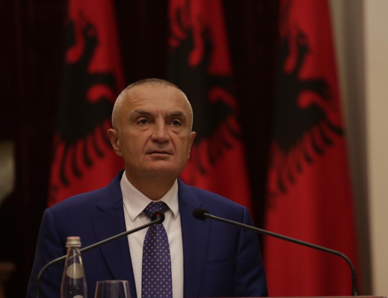 Sulmet terroriste në Francë, Meta: Solidarizohem me popullin mik francez