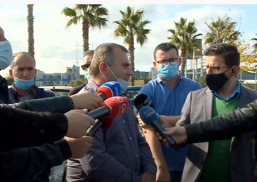 Të gjithë në aeroport për Endri Dumanin/ “Eva kthehu! Nëna ka 7 vjet që të pret”, thirrja e dajës për vajzën që s’pranoi të largohet nga Siria