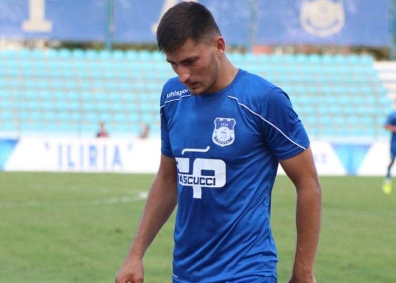 Dëmtim i rëndë për Blerim Krasniqin, i del shpatulla në miqësore. Ja sa do të mungojë