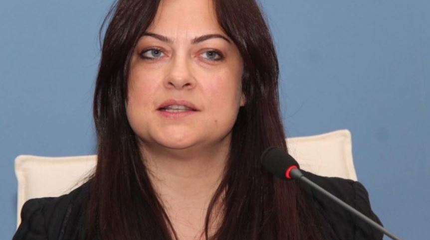 Lirohet nga detyra zv.ministrja e Financave