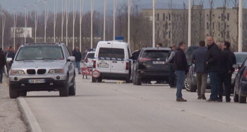 Avokatët refuzojnë mbrojtjen, shtyhet sërish gjyqi i grabitësve të Rinasit