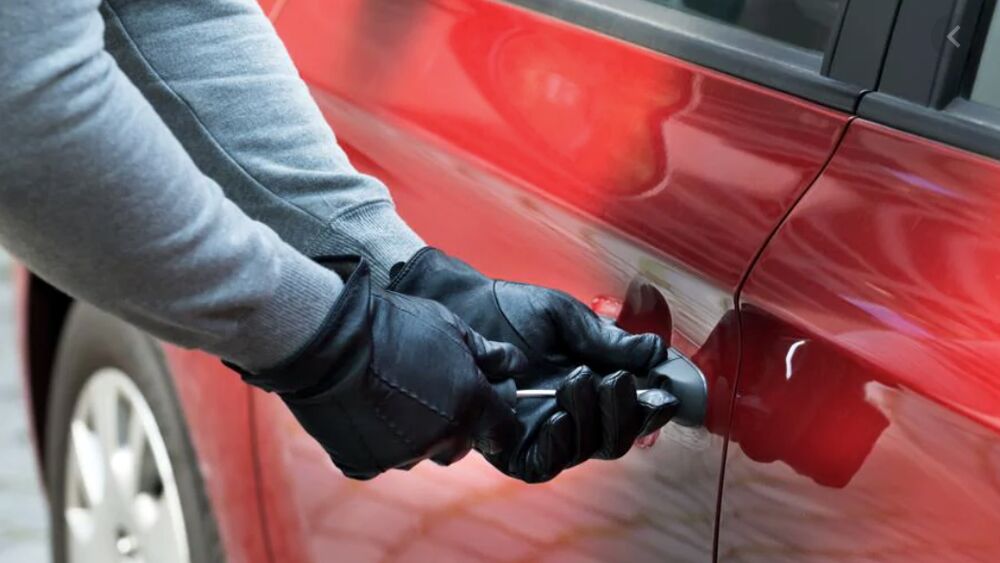 Shqiptari kapet duke vjedhur makina, që i shiste në tregun e zi