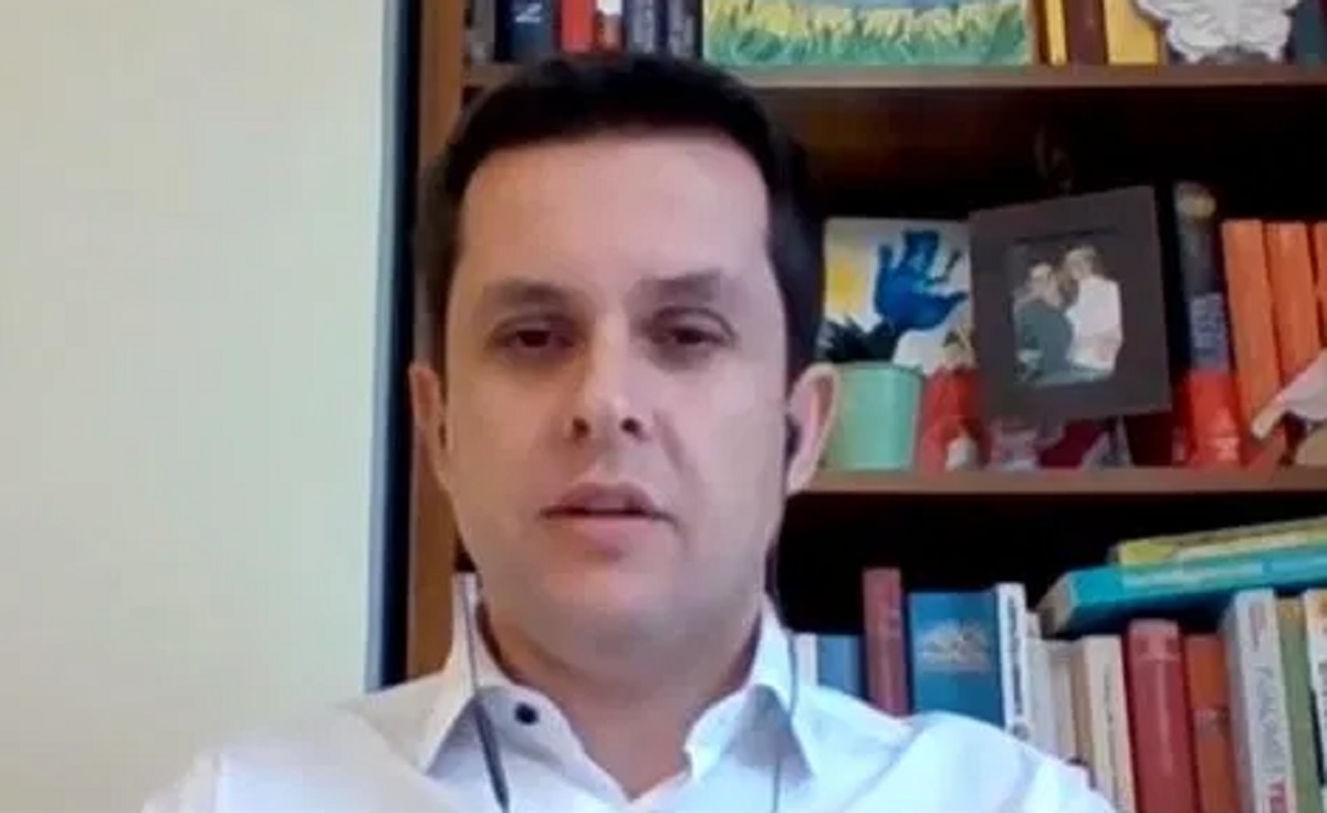 Alimehmeti: Të ndryshohet protokolli për të karantinuarit. Ata që kalojnë Covid janë të mbrojtur disa vite