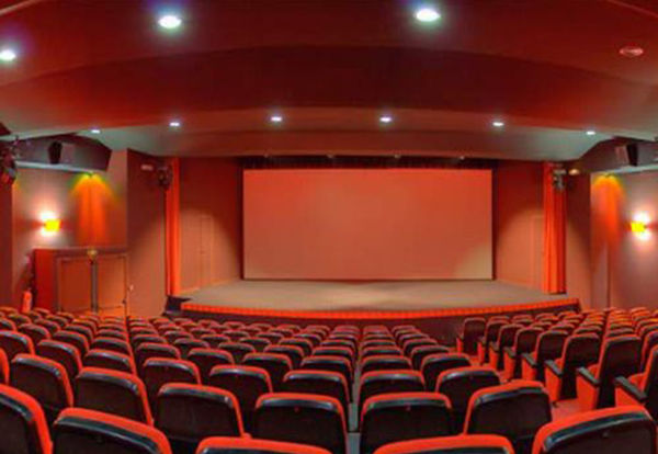 Zbardhet udhëzimi i ministrisë për hapjen e kinemave, rregullat që do zbatohen