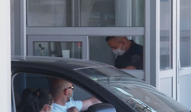 Maqedonia e Veriut cakton datën për hapjen e kufijve pa test PCR