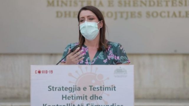 Apeli i Manastirliut: Mbani maskën kudo, riskoheni 60% më pak