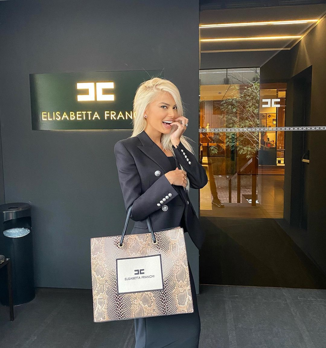 Marina Vjollca bëhet zyrtarisht imazhi përfaqësues i markës prestigjioze italiane