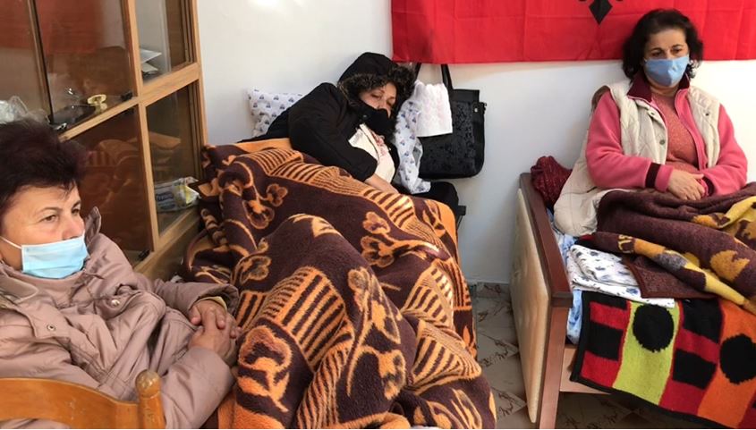 Përkeqësohet gjendja shëndetësore e grevisteve: Kërkojmë zgjidhje, nuk është show