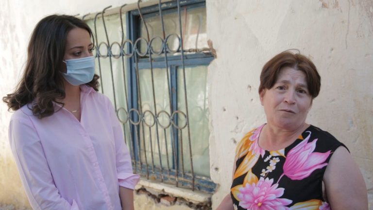 “Bashkia më tha ke ardh me vonesë”, qytetarja jeton në pallatin e dëmtuar nga tërmeti: S’ka ardh kush me na pa