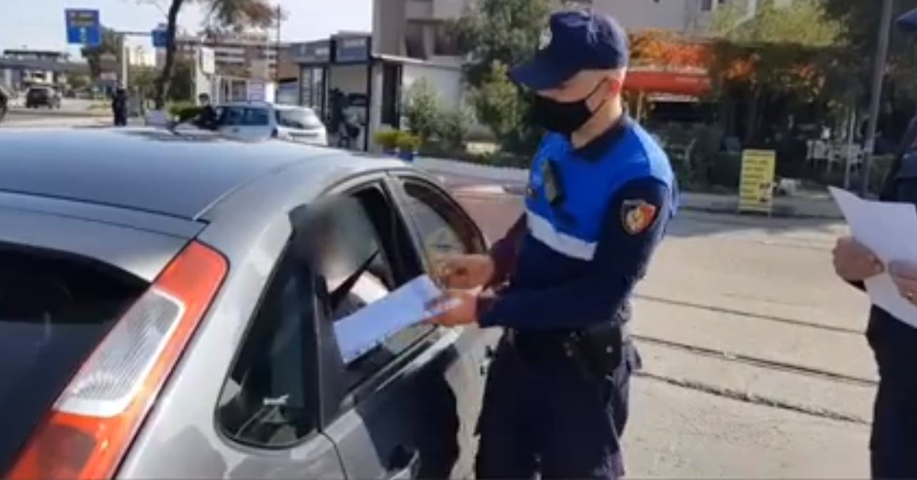 41-vjeçari me Covid gjobitet me 7 mln lekë se po kalonte kufirin, si e pësoi i riu në Durrës nga policia