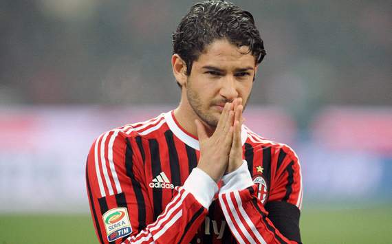 Rikthimi në Itali, Pato arrin marrëveshjen me klubin e Serisë A