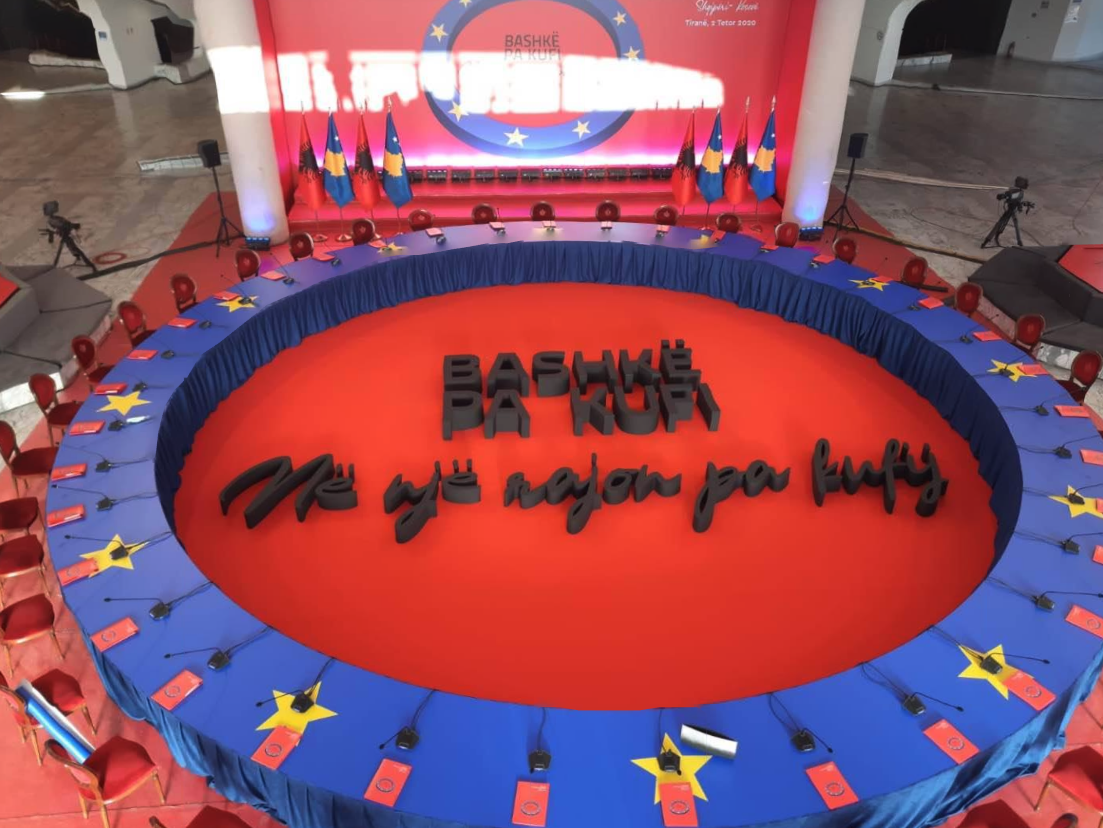 “Bashkë pa kufij. Me një rajon pa kufi”! Del slogani i takimit të 2 qeverive