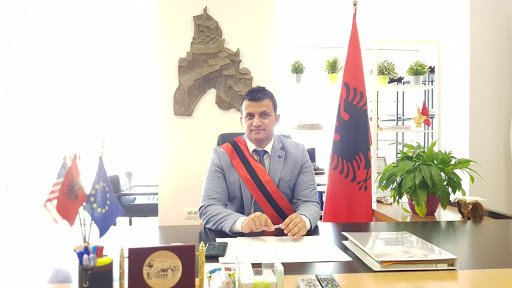 Kryebashkiaku i Gjirokastrës infektohet me Covid