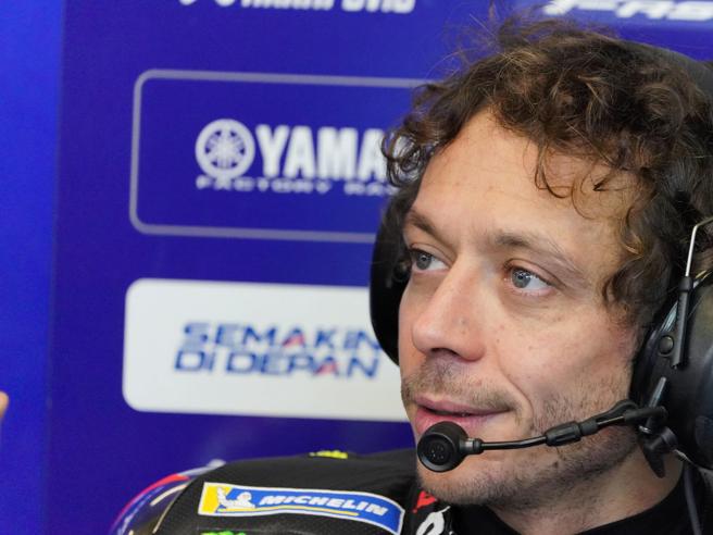 Valentino Rossi infektohet me COVID-19