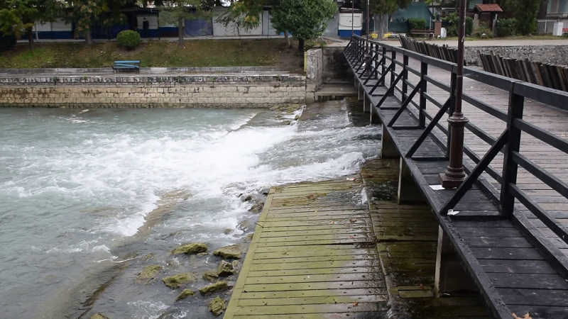 Maqedonia zbraz liqenin e Ohrit