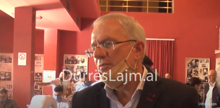 Demokratët e Durrësit votojnë për 27 emrat e propozuar, Xhaferraj: Hera e parë që aplikohet një proces i tillë (VIDEO)