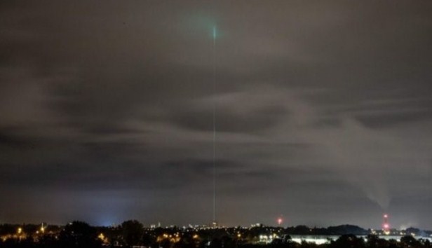 ​Drita misterioze në qiellin britanik, rezultoi të jetë diçka tjetër…