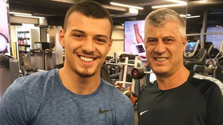 “Babë e ka fitu betejën e lirisë”! Djali i Hashim Thaçit dedikim prekës për të atin