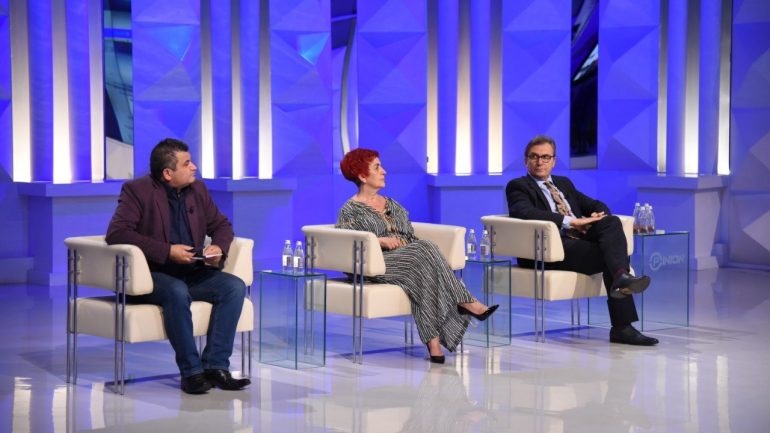 Çomo: Të infektuarit me koronavirus mund të shfaqin çrregullim psikotik