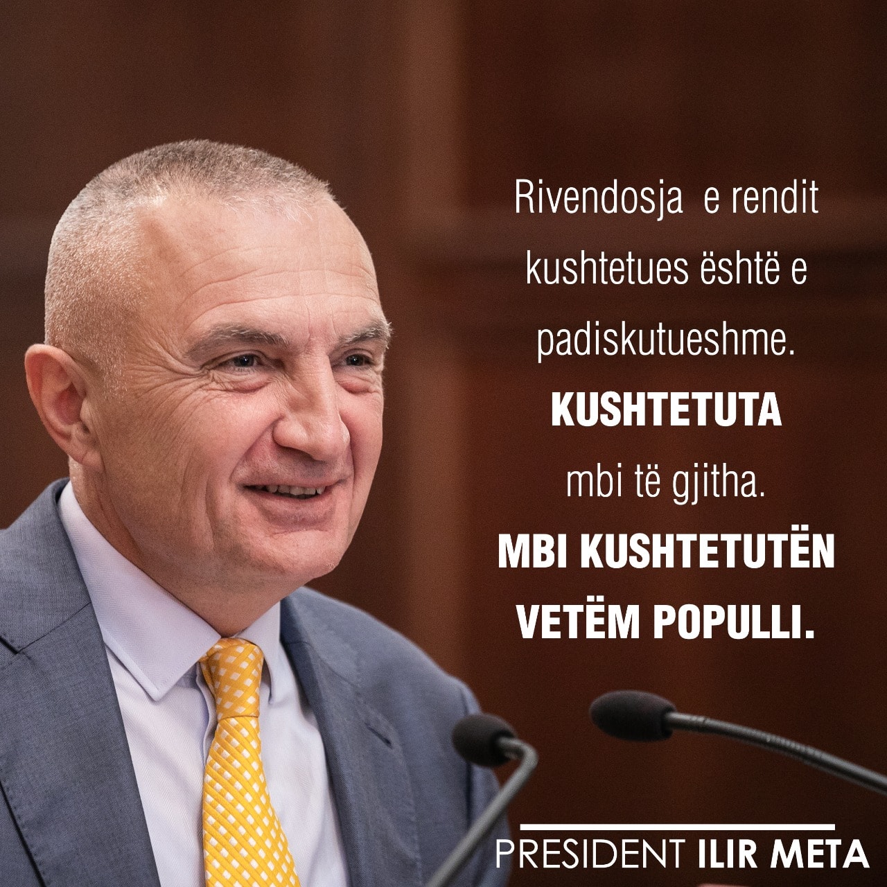 “Mbi Kushtetutën vetëm populli”/ Meta: Më 25 prill, një referendum mbarëkombëtar për të rrëzuar këtë sistem oligarkik!