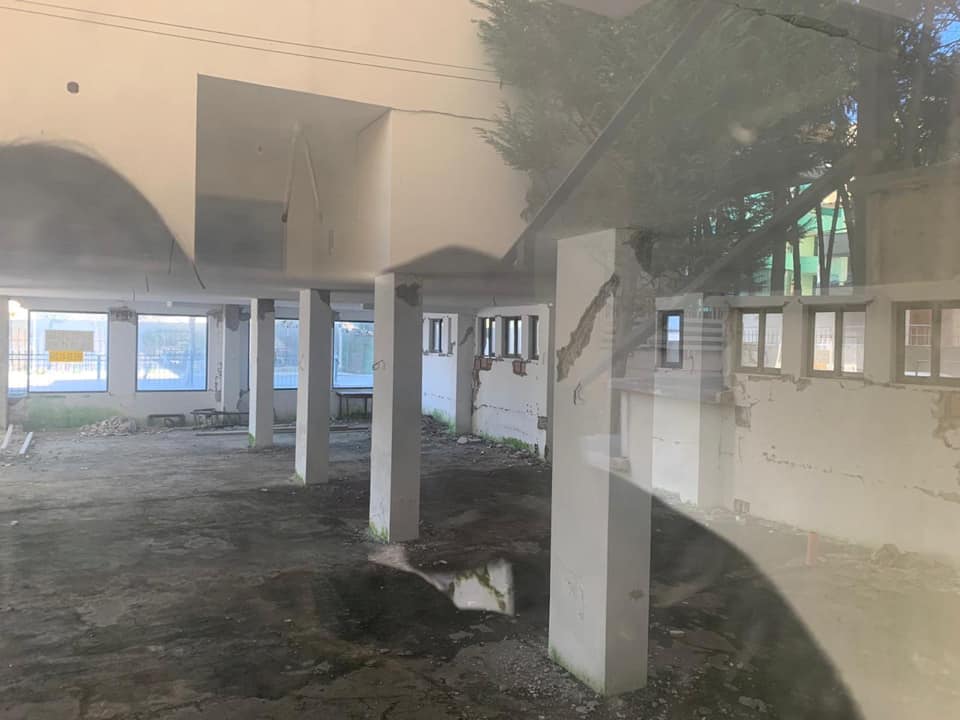 LSI: “Rilindja” po gropos për së gjalli banorët e Durrësit (FOTO)