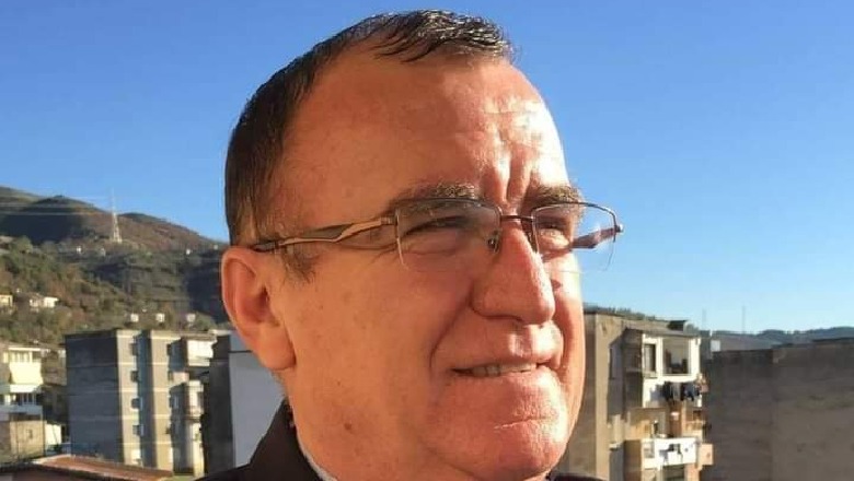 Humb betejën me Covid drejtori i Zyrës Arsimore në Gramsh