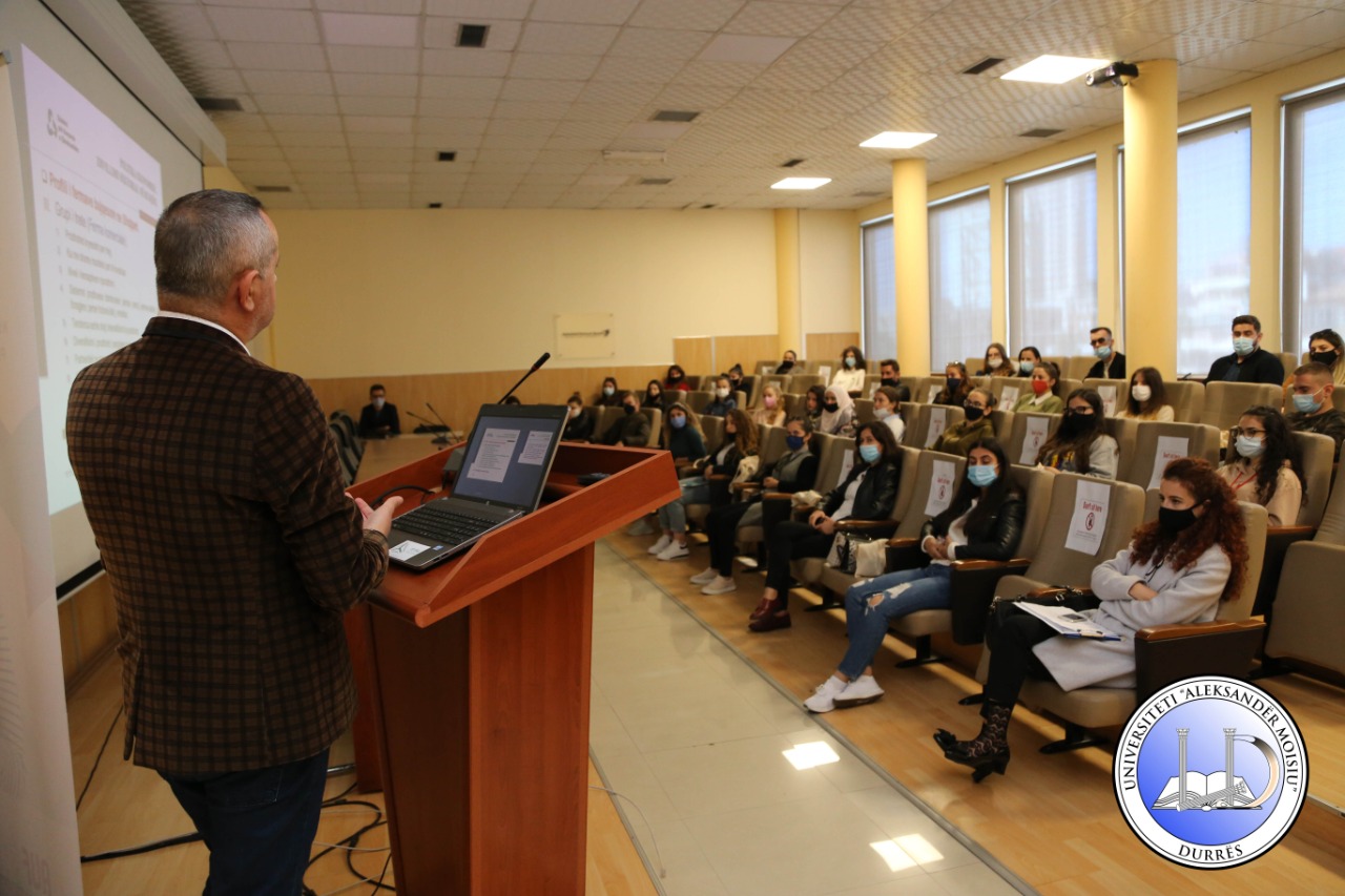 Edukimi konsumator, certifikohen 50 studentët e parë të UAMD-së