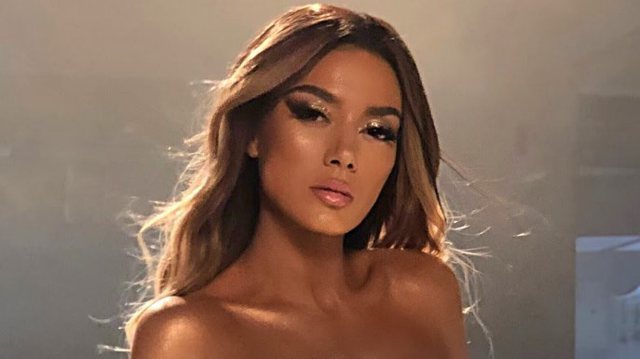 “Më të bukurat m’i jep ti”, Elvana Gjata tregon mashkullin që i ka dhuruar lule (FOTO)