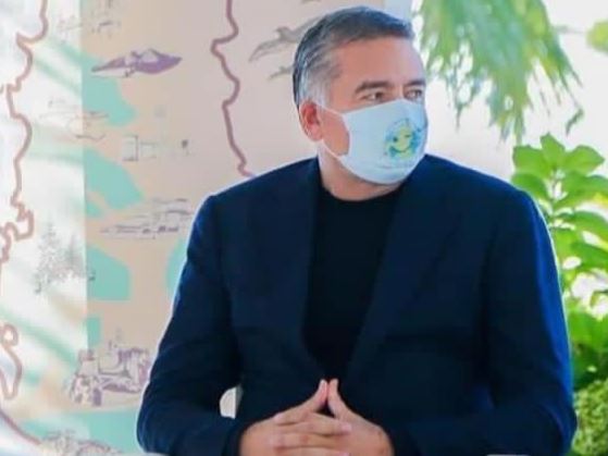 Ministri Blendi Klosi preket nga Covid-19