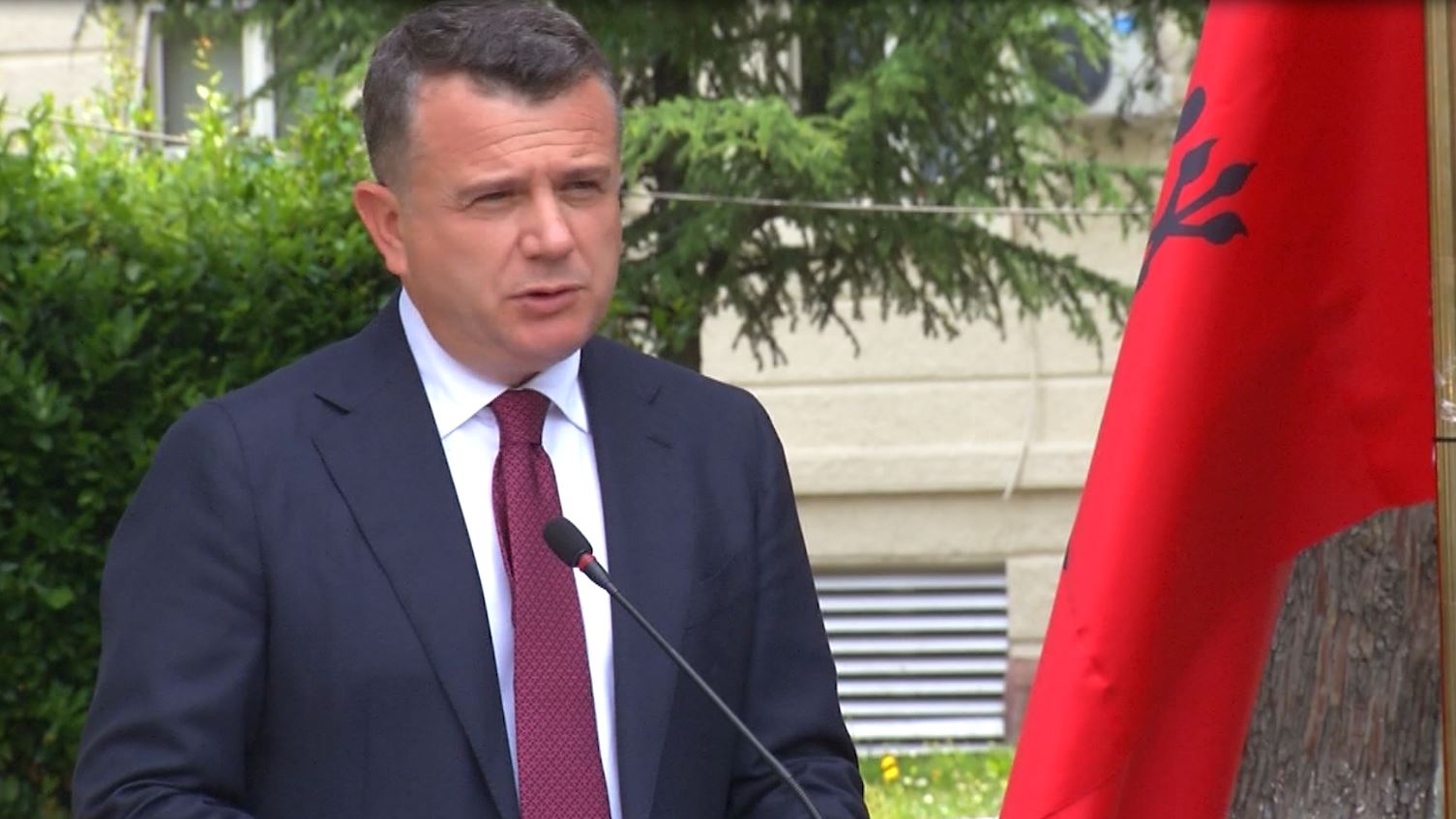 Komision të posaçëm për UÇK, Balla kërkon të shqyrtohen pretendimet për burgjet në veri të vendit